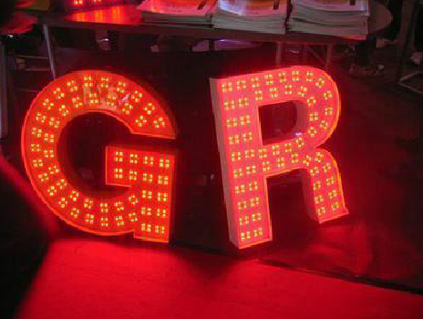 句容LED发光字常见的安装误区。